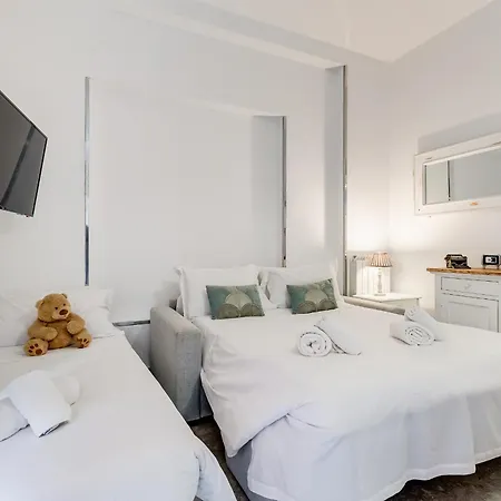 Trevi Fountain - Shabby - Romedreamhome