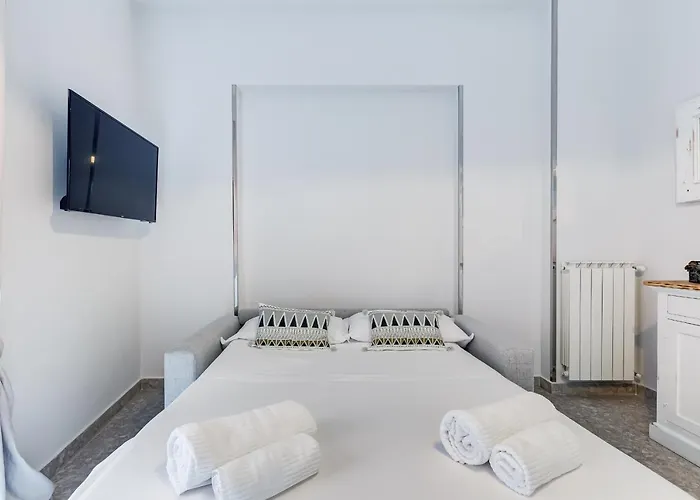 Trevi Fountain - Shabby - Romedreamhome ローマ