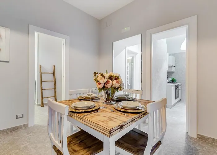 Trevi Fountain - Shabby - Romedreamhome ローマ